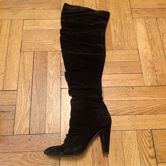 CALVIN KLEIN High Knees Black Suede Heeled Boots - Picture 4 of 9